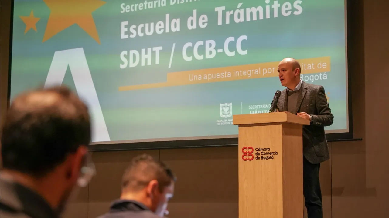 Escuela de Trámites