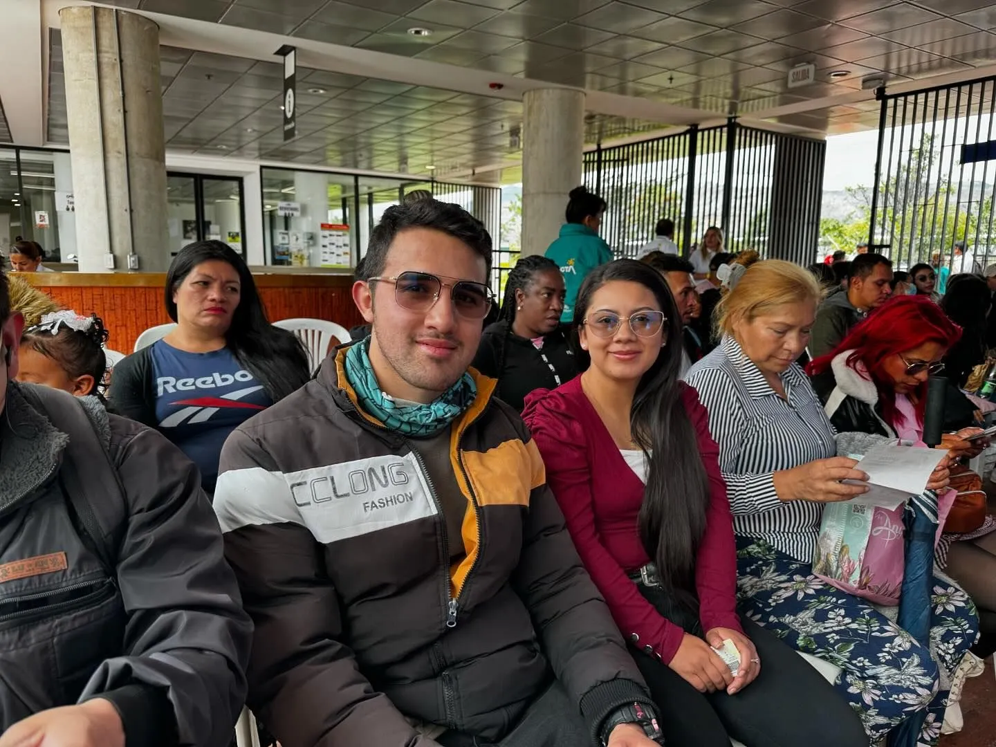 Jóvenes en la Feria de Vivienda