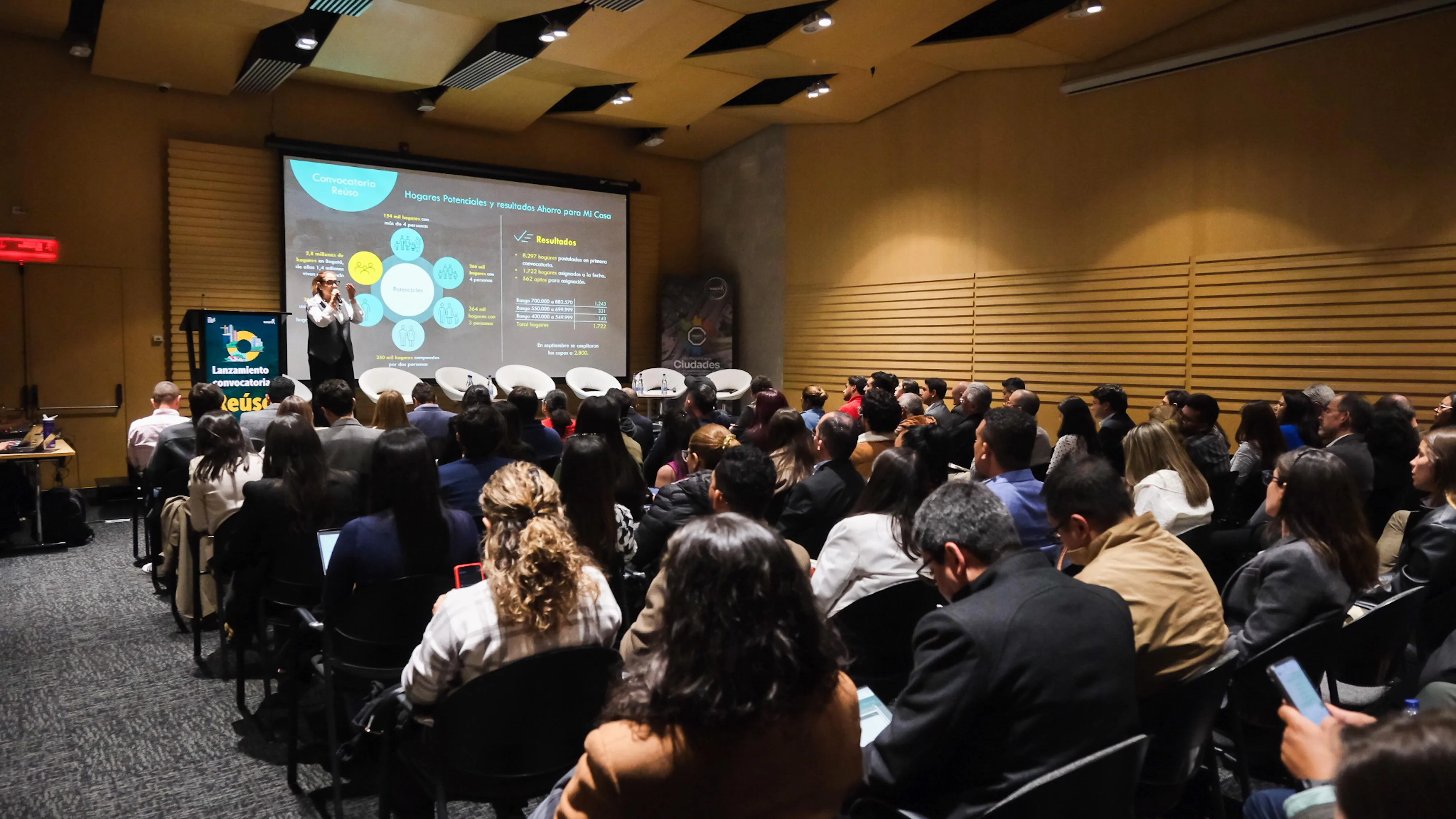 Convocatoria de reúso